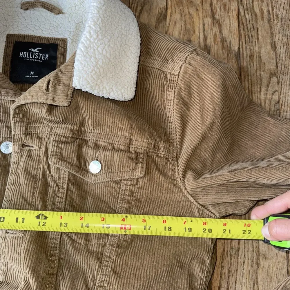 Hollister Button-Up Sherpa Lined Corduroy Trucker Jacket Beige Mens M 70s 90s